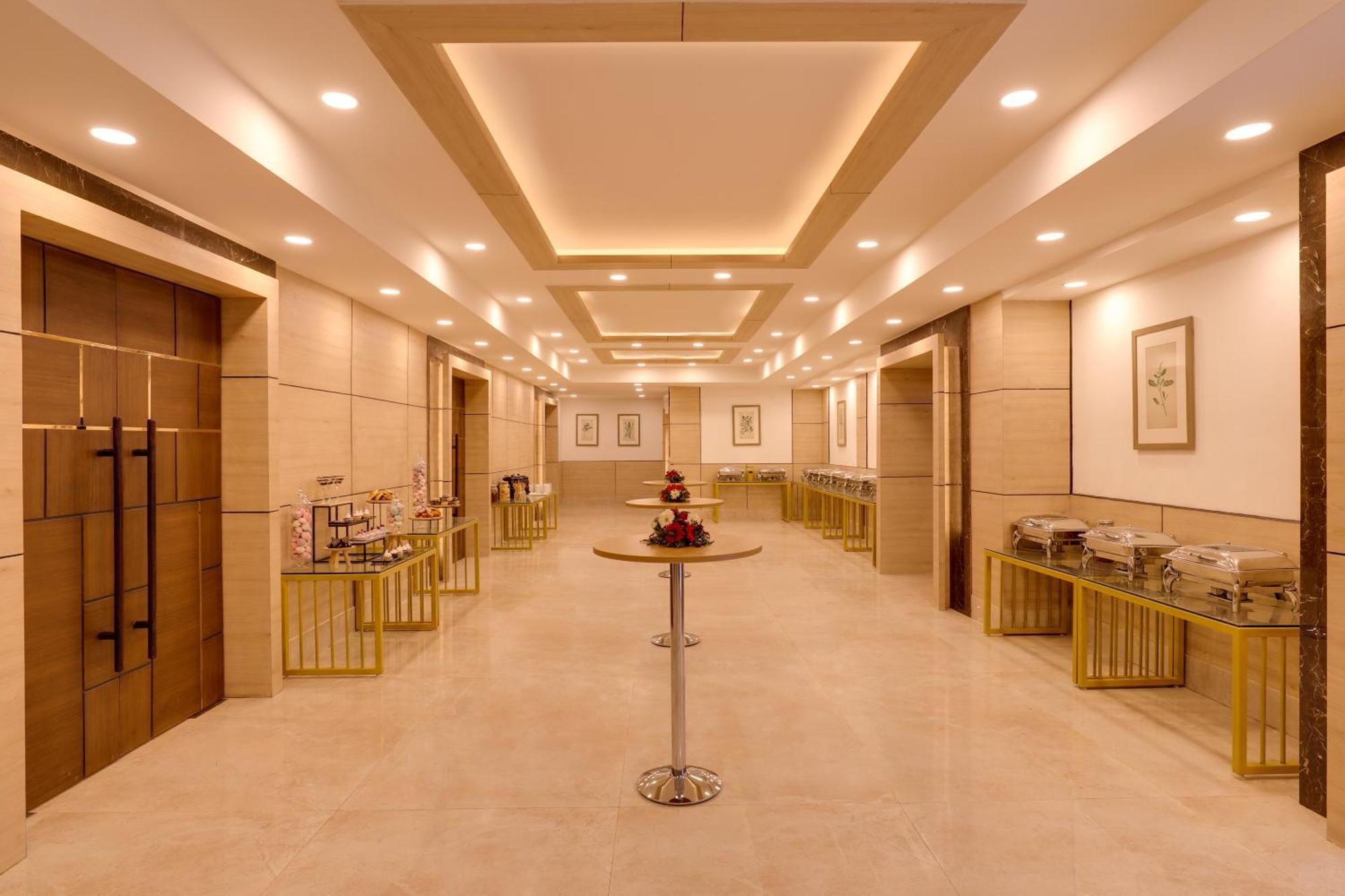 Lemon Tree Hotel, Ришикеш Экстерьер фото