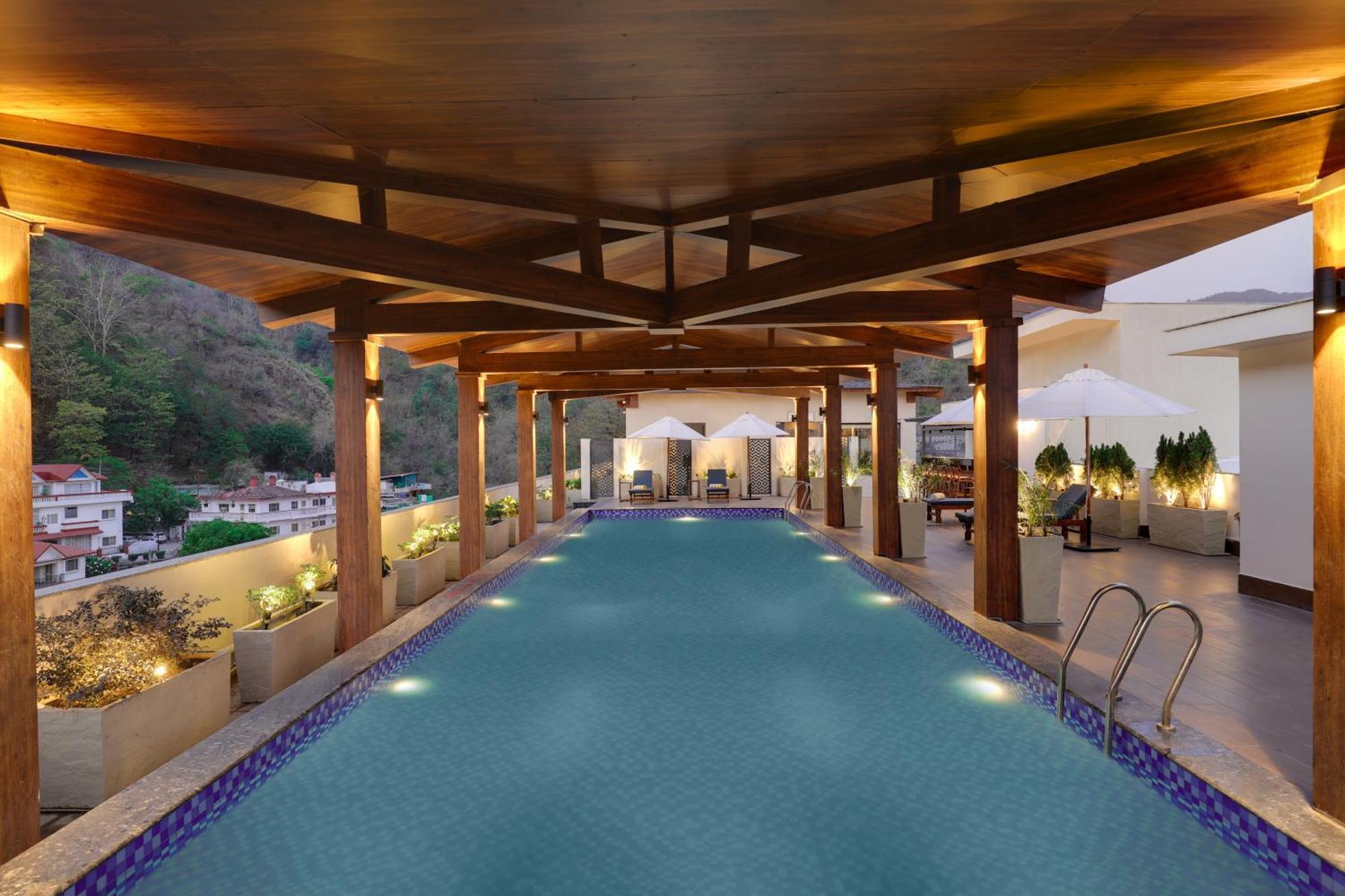 Lemon Tree Hotel, Ришикеш Экстерьер фото