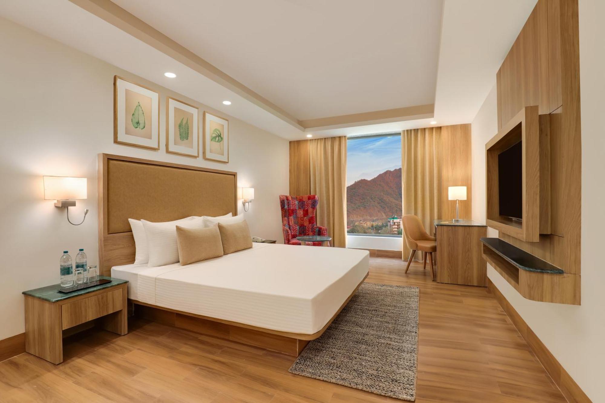 Lemon Tree Hotel, Ришикеш Экстерьер фото